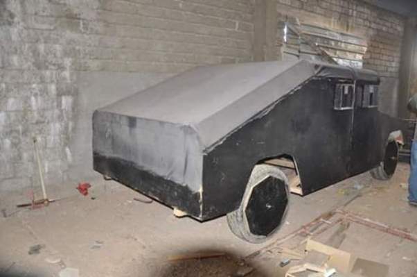 ISIS builds decoy hummer vehicles to deceive Iraqi forces