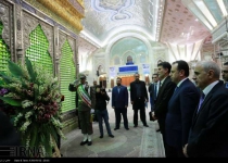 Photos: Armenian defense min. pays tribute to Imam Khomeini  <img src="https://cdn.theiranproject.com/images/picture_icon.png" width="16" height="16" border="0" align="top">