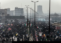 Photos: Revolution anniv. rallies underway in Tehran  <img src="https://cdn.theiranproject.com/images/picture_icon.png" width="16" height="16" border="0" align="top">