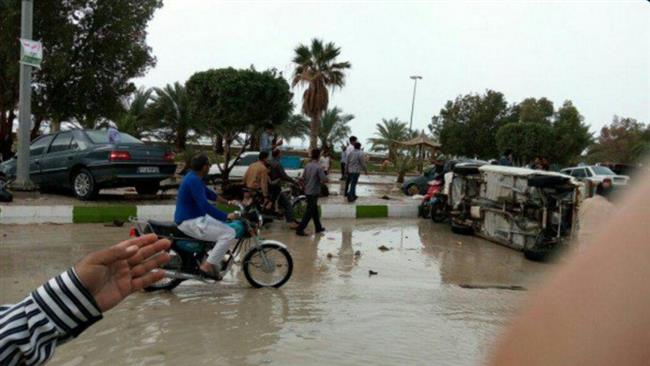 Huge sea waves kill one, leave 5 missing in southern Iran