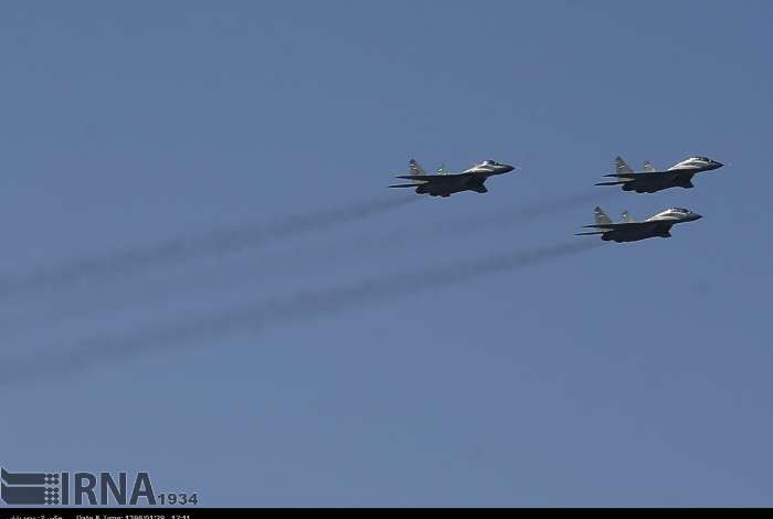 Iranian Air Force fighters, bombers participate in National Army Day