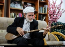 Iranian maestro who learned to play without teacher