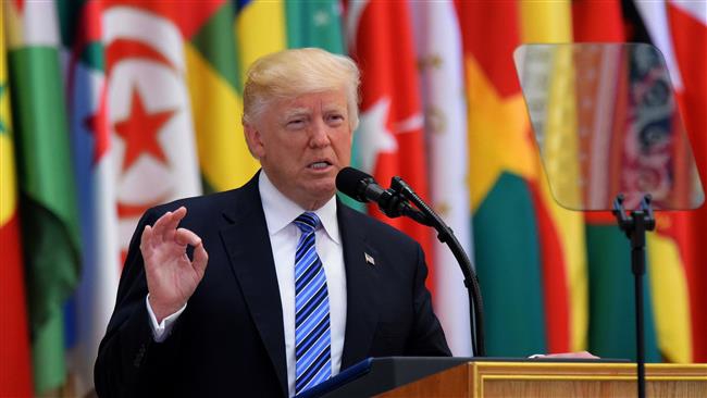 Trump tells Muslim leaders not to shelter terrorists