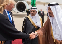 Swedish Muslims slam Saudi king for handshake with Melania Trump