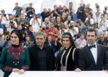 Iranian director awarded in Cannes
