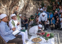 Photos: Zoroastrians flock to sacred temple for annual pilgrimage  <img src="https://cdn.theiranproject.com/images/picture_icon.png" width="16" height="16" border="0" align="top">