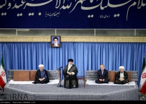 Photos: Leader receives officials on Fitr Feast  <img src="https://cdn.theiranproject.com/images/picture_icon.png" width="16" height="16" border="0" align="top">