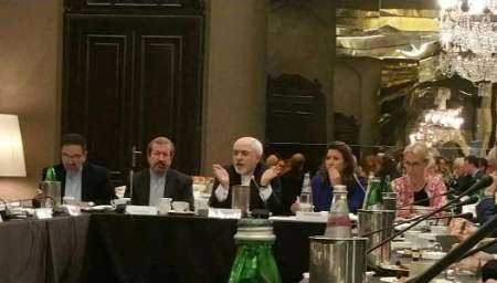 Zarif attends ECFR meeting in Rome