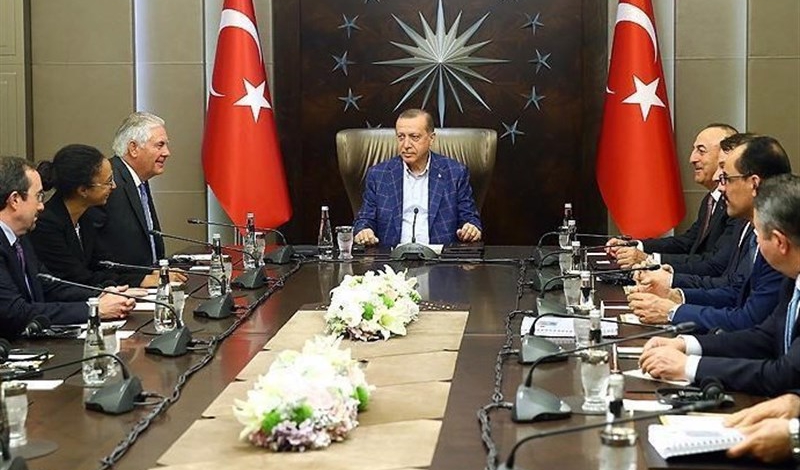 Turkish president Erdogan holds meeting with Tillerson over Qatar row, Syria