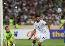 Iranian striker Mehdi Taremi decides to stay at Persepolis football club