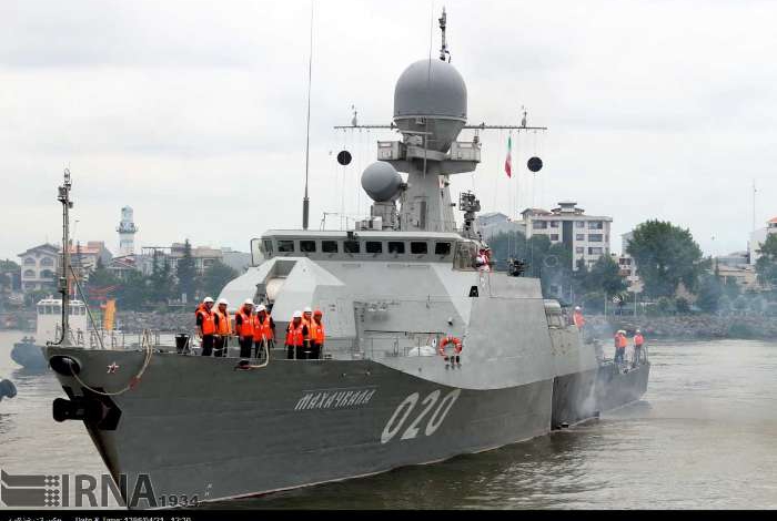 Russian warships dock in Iran on goodwill visit