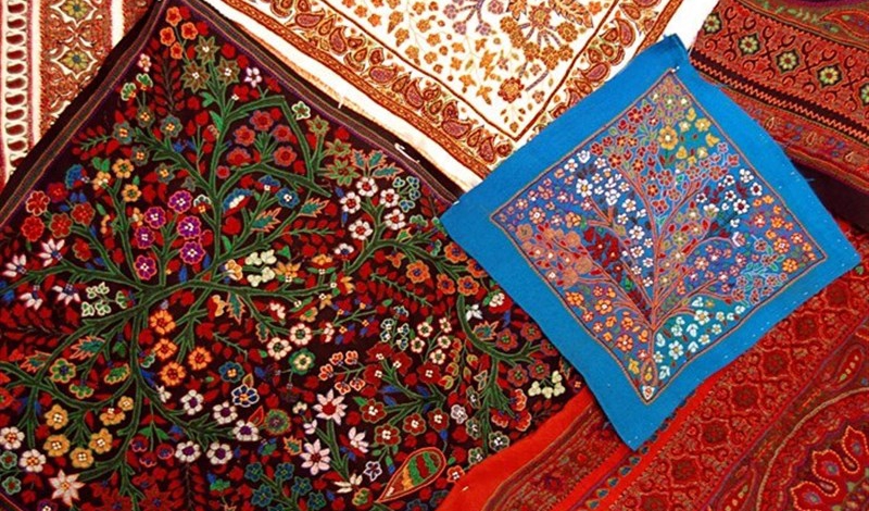 Pateh: An Iranian traditional needlework folk art