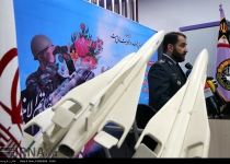 Photos: Iran unveils new air defense gear  <img src="https://cdn.theiranproject.com/images/picture_icon.png" width="16" height="16" border="0" align="top">