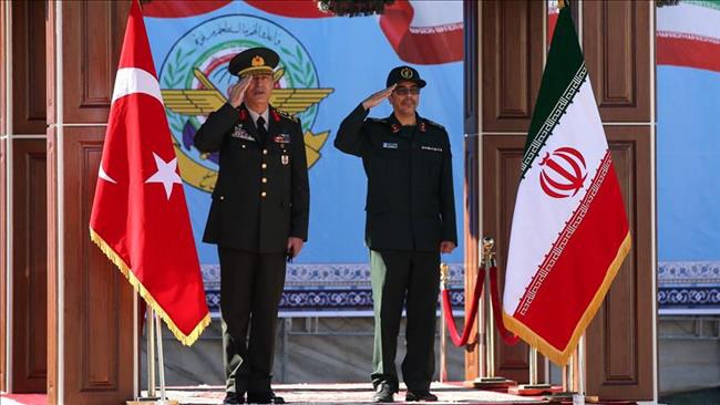Iranian,Turkish top generals discuss regional developments