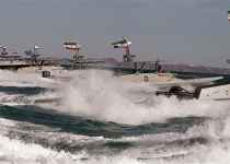 IRGC Navy holds parade in Persian Gulf