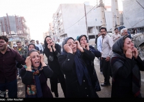 Photos: Traumatized people look for aid in quake-hit areas in western Iran  <img src="https://cdn.theiranproject.com/images/picture_icon.png" width="16" height="16" border="0" align="top">