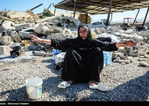 Photos: Many villagers left with nothing after earthquake in west Iran  <img src="https://cdn.theiranproject.com/images/picture_icon.png" width="16" height="16" border="0" align="top">