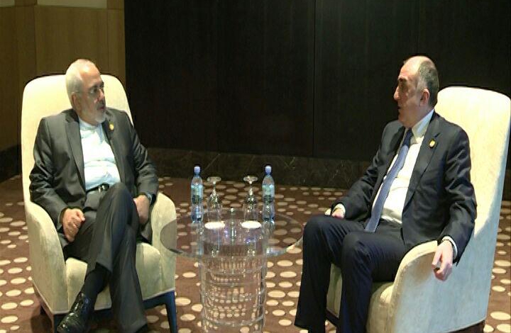 Zarif meets Azeri counterpart in Baku