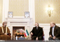 Larijani: Islamic countries should reject division