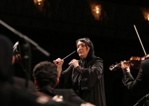 First Iranian orchestra conductor at Fajr Music Festival