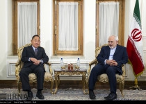 Zarif receives Philippine pres. envoy in Tehran