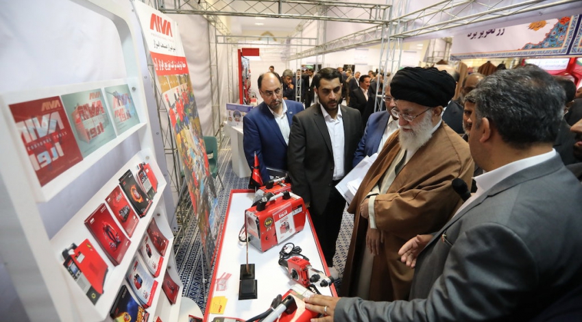 Leader visits Iranian goods exhibit, hails quality of products