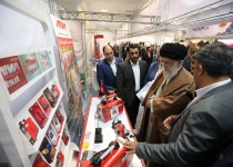 Leader visits Iranian goods exhibit, hails quality of products