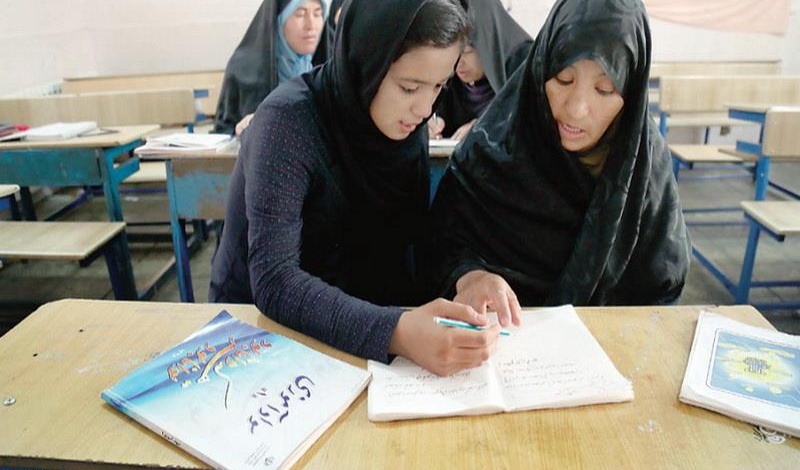 1384 Afghan adults schooled in Bushehr