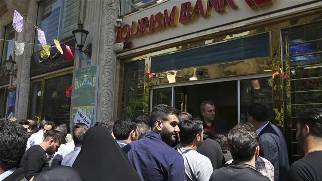 Iran taps domestic debt market in face of sanctions