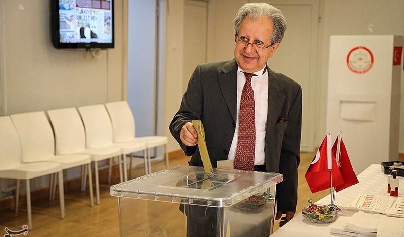 Turkish expatriates in Iran begin voting in snap elections