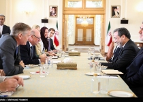 Photos: Iran, Britain start new round of talks  <img src="https://cdn.theiranproject.com/images/picture_icon.png" width="16" height="16" border="0" align="top">