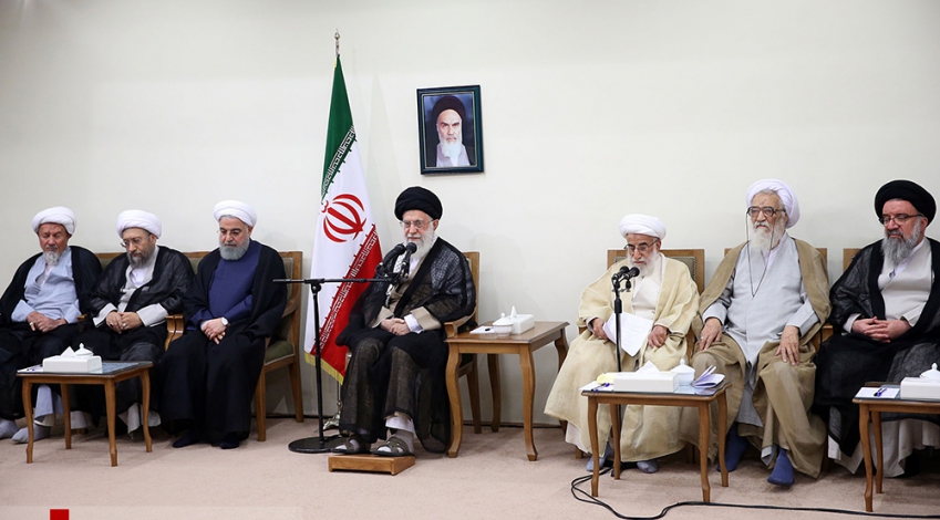 Leader receives members of Assembly of Experts