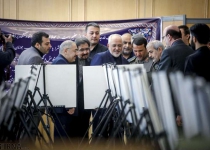 Iran FM opens gallery of Iran-Iraq war documents