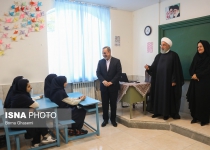 Photos: President Rouhani rings bell for new school year  <img src="https://cdn.theiranproject.com/images/picture_icon.png" width="16" height="16" border="0" align="top">