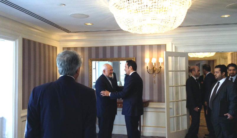 Zarif confers with Qatari counterpart