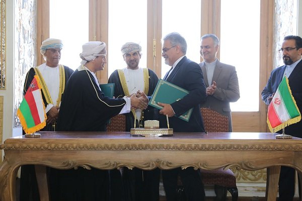 Iran, Oman discuss mutual coop. in Tehran