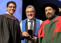 Iranian student wins prestigious Alumni Gold Medal