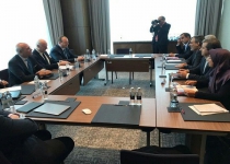 Jaberi Ansari meets with de Mistura during Astana peace talks