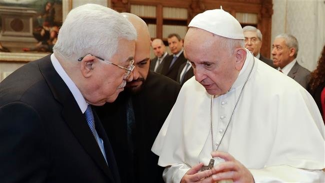 Pope meets Abbas, voices concern over al-Quds status