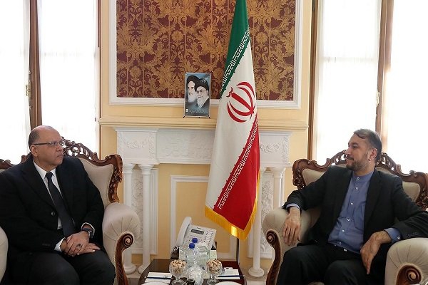 Iran, Egypt officials meet to discuss bilateral issues