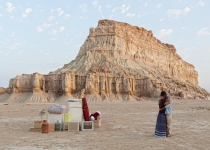 The big picture: a surreal scene in the Iranian desert