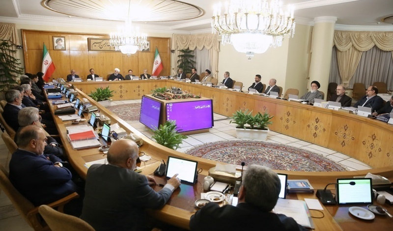 Cabinet reviews boosting ties with Baghdad on eve of Rouhanis trip