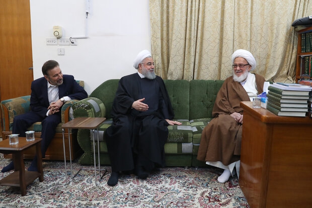 Ayatollah Fayadh in a meeting with Rouhani: Iran forerunner of Shia state, entire world Shias eye Iran