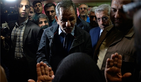 Irans Veep: Government to stand by flood-hit people