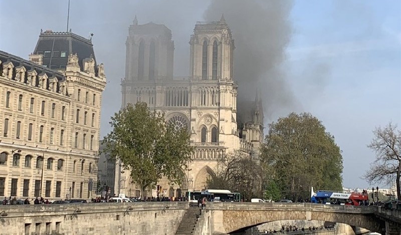 World leaders react to devastating Notre Dame fire in Paris