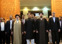 Pak PM pays tribute to Imam Khomeini