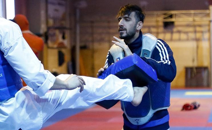 Iran taekwondoka advances to Manchester Championship final