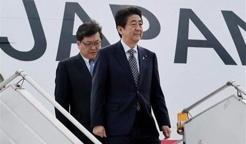 Japanese PM arrives in Tehran