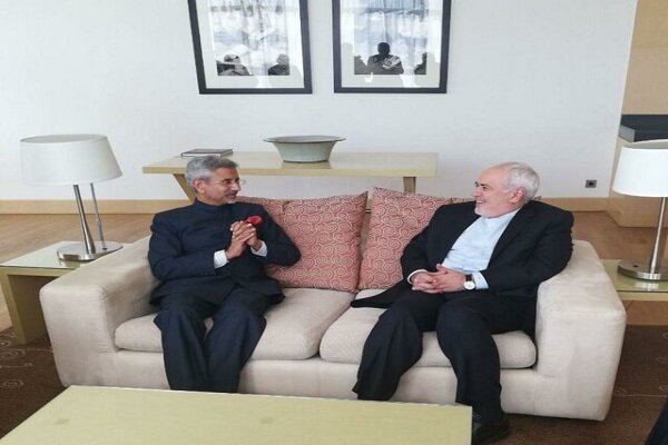 Zarif meets with Indian counterpart in Tajikistan