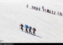 Photos: Joy of climbing snowy summit in summer  <img src="https://cdn.theiranproject.com/images/picture_icon.png" width="16" height="16" border="0" align="top">